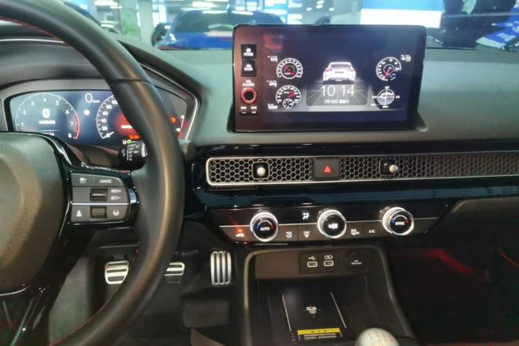 Used Honda Civic 2023 HATCHBACK 240TURBO Manual Extreme Edition Audio And AC Panel