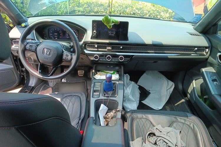 Used Honda Civic 2023 HATCHBACK 240TURBO Manual Extreme Edition Center Console