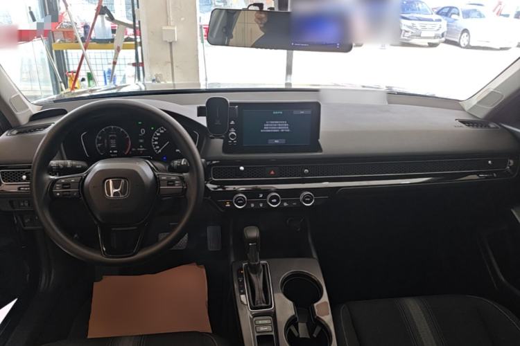 Used Honda Civic 2023 HATCHBACK 240TURBO CVT Zhiyue Edition Center Console