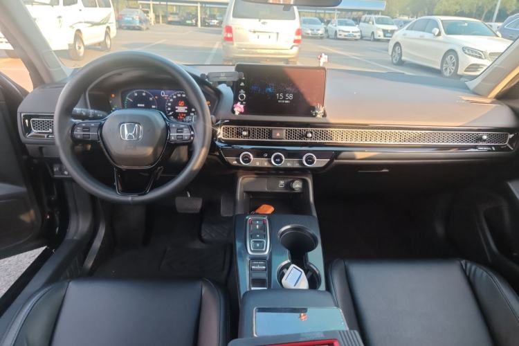 Used Honda Civic 2023 HATCHBACK 2.0L eHEV Extreme Edition Center Console