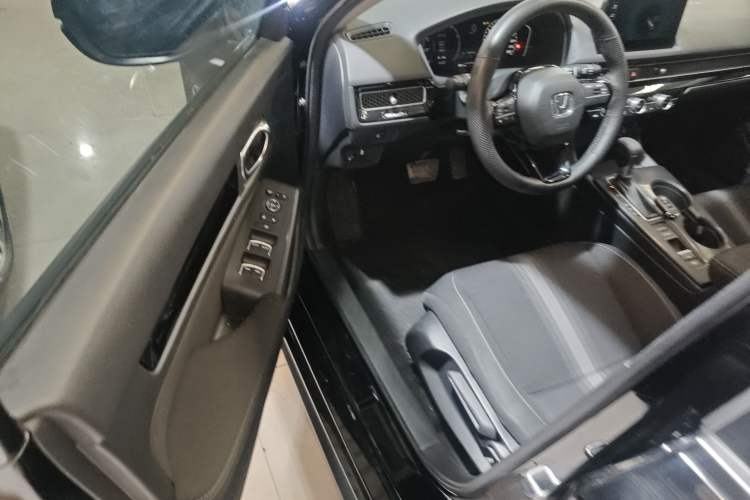 Used Honda Civic 2023 HATCHBACK 240TURBO CVT Zhiyue Edition Driver Seat