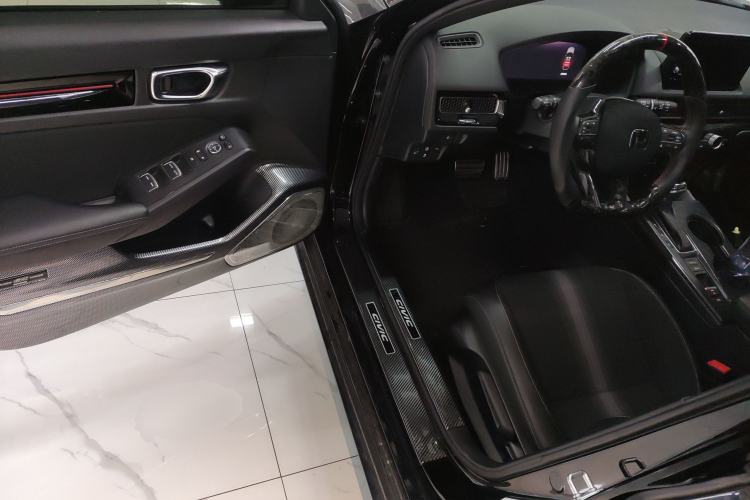 Used Honda Civic 2023 HATCHBACK 240TURBO CVT Extreme Edition Driver Seat