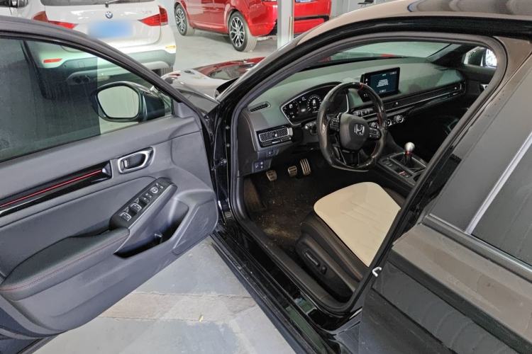 Used Honda Civic 2023 HATCHBACK 240TURBO Manual Extreme Edition Driver Seat