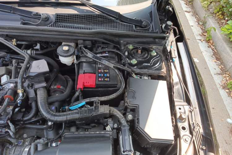 Used Honda Civic 2023 HATCHBACK 240TURBO Manual Extreme Edition Engine Bay Left