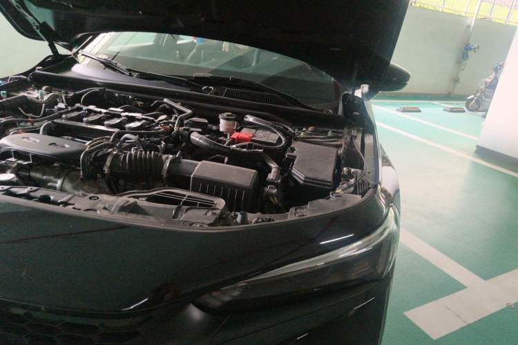 Used Honda Civic 2023 HATCHBACK 240TURBO CVT Extreme Edition Engine Bay Left