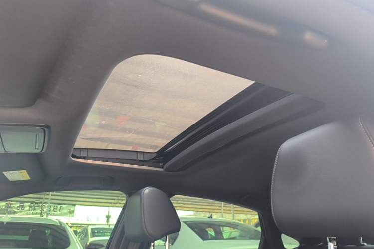 Used Honda Civic 2023 HATCHBACK 240TURBO CVT Extreme Edition Headliner