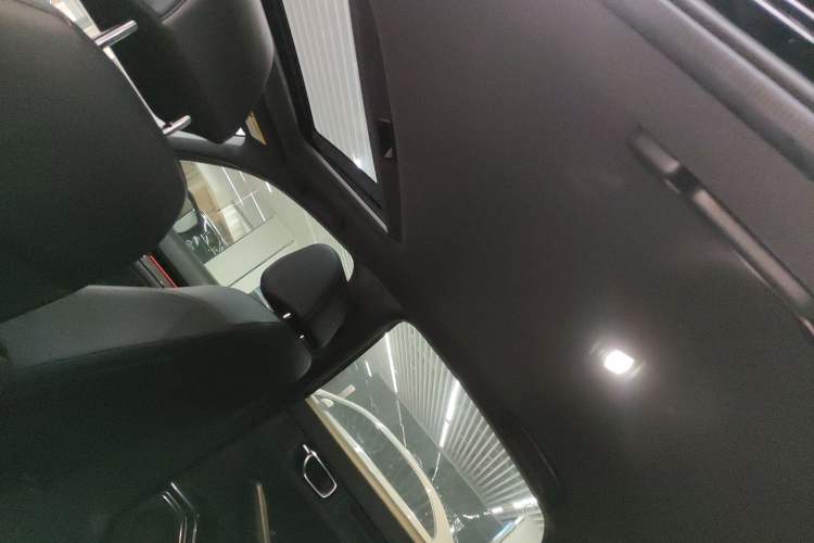 Used Honda Civic 2023 HATCHBACK 240TURBO CVT Extreme Edition Headliner