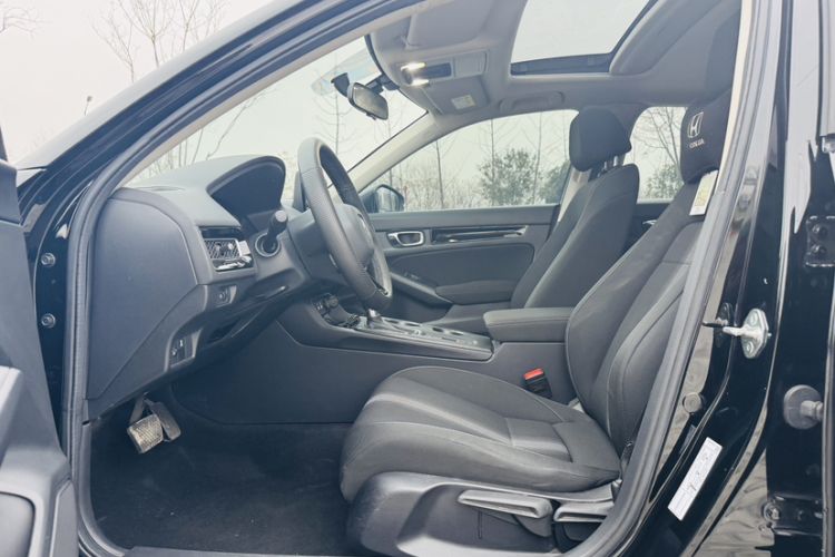 Used Honda Civic 2023 HATCHBACK 240TURBO CVT Zhiyue Edition Interior 3