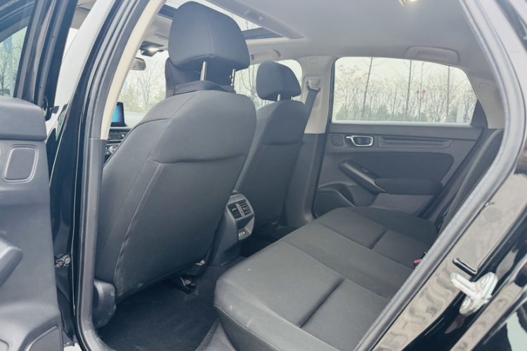 Used Honda Civic 2023 HATCHBACK 240TURBO CVT Zhiyue Edition Interior 4