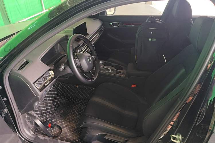 Used Honda Civic 2023 HATCHBACK 240TURBO CVT Extreme Edition Left Front Seat