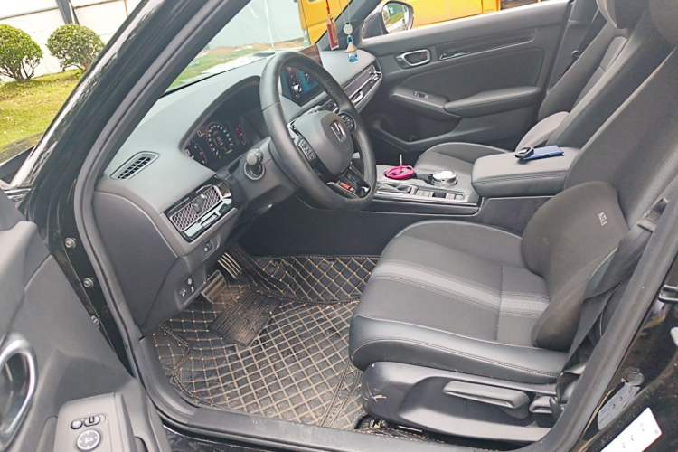 Used Honda Civic 2023 HATCHBACK 240TURBO CVT Extreme Edition Left Front Seat
