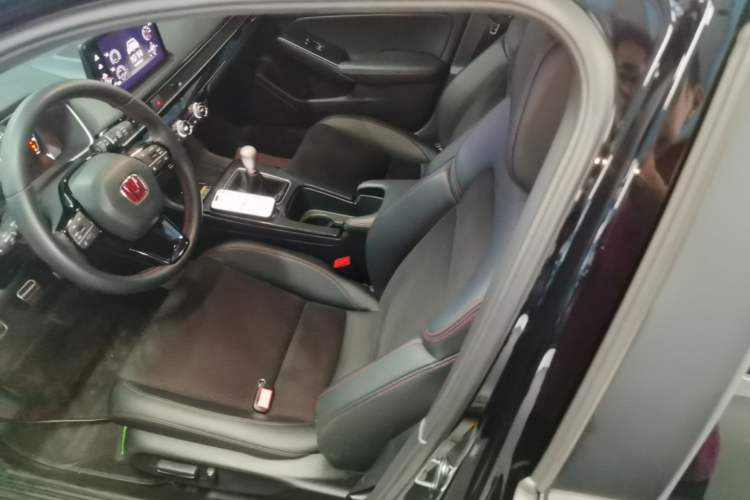 Used Honda Civic 2023 HATCHBACK 240TURBO Manual Extreme Edition Left Front Seat