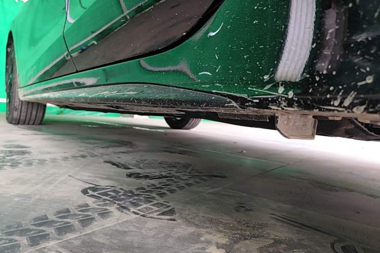 Used Honda Civic 2023 HATCHBACK 240TURBO CVT Extreme Edition Left Side Sill