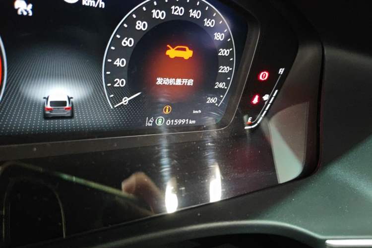 Used Honda Civic 2023 HATCHBACK 240TURBO Manual Extreme Edition Odometer Close Up