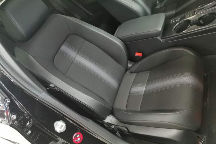 Used Honda Civic 2023 HATCHBACK 240TURBO CVT Extreme Edition Right Front Seat