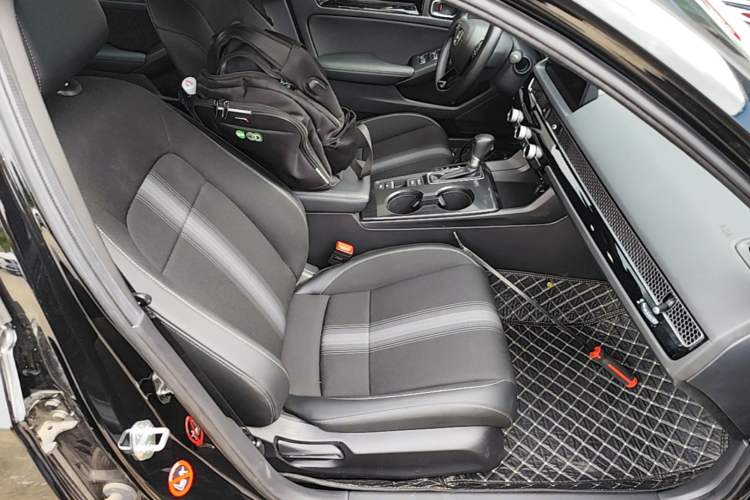 Used Honda Civic 2023 HATCHBACK 240TURBO CVT Extreme Edition Right Front Seat
