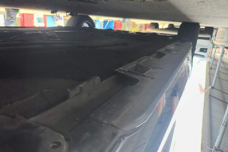 Used Honda Civic 2023 HATCHBACK 240TURBO CVT Extreme Edition Right Side Sill