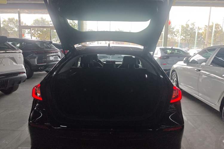 Used Honda Civic 2023 HATCHBACK 2.0L eHEV Extreme Edition Trunk