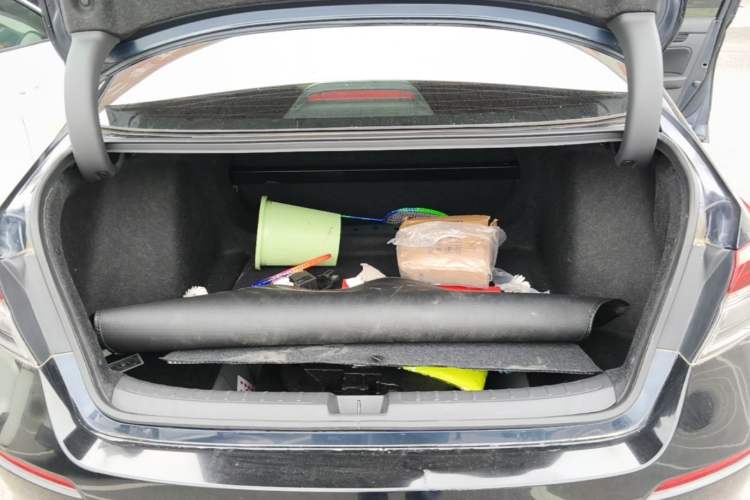 Used Honda Civic 2023 240TURBO CVT Dynamic Edition Trunk
