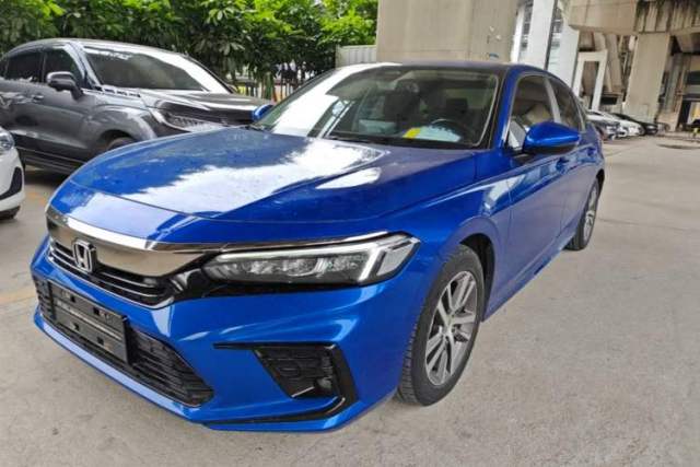 Used Honda Civic 2023 240TURBO CVT Dynamic · Center Stage Special Edition