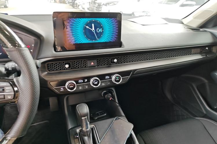 Used Honda Civic 2023 240TURBO CVT Dynamic · Center Stage Special Edition Center Console