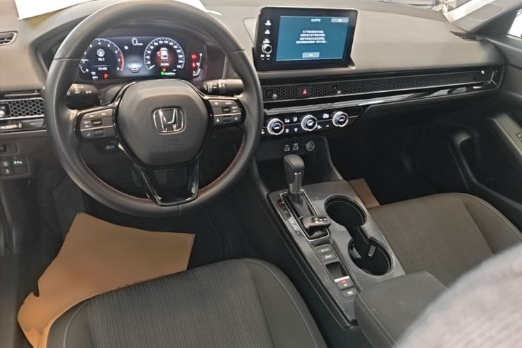 Used Honda Civic 2023 240TURBO CVT Dynamic · Center Stage Special Edition Center Console