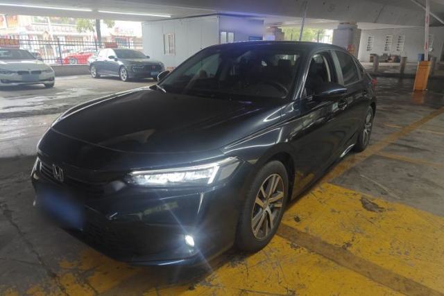 Used Honda Civic 2023 240TURBO CVT Dynamic · Center Stage Special Edition