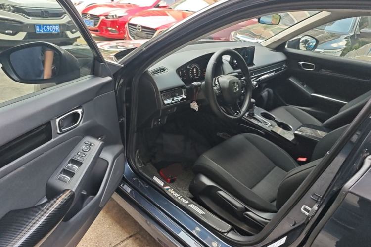Used Honda Civic 2023 240TURBO CVT Dynamic Edition Driver Seat