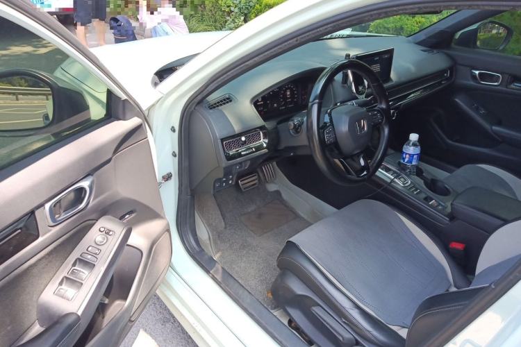 Used Honda Civic 2023 2.0L eHEV Sharp Edition Driver Seat