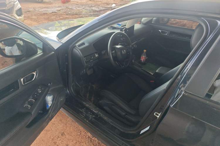 Used Honda Civic 2023 240TURBO CVT Dynamic Edition Driver Seat