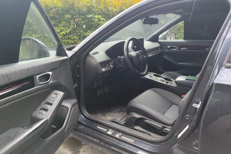 Used Honda Civic 2023 2.0L eHEV Sharp Edition Driver Seat