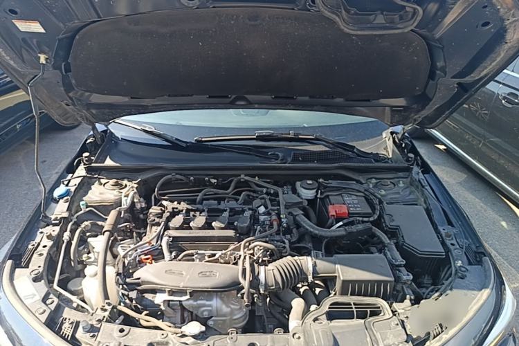 Used Honda Civic 2023 240TURBO CVT Dynamic Edition Engine Bay