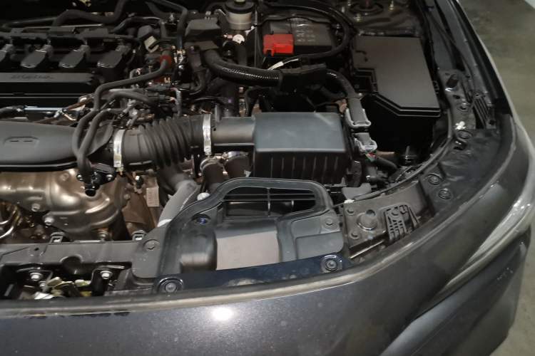Used Honda Civic 2023 240TURBO CVT Dynamic Edition Engine Bay Left