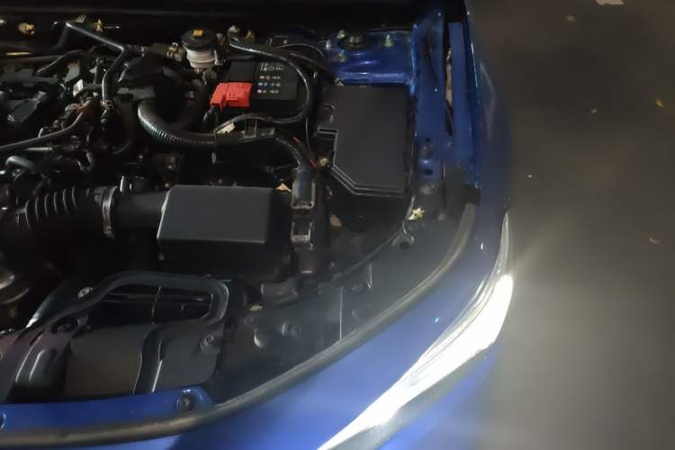 Used Honda Civic 2023 240TURBO CVT Dynamic Edition Engine Bay Left
