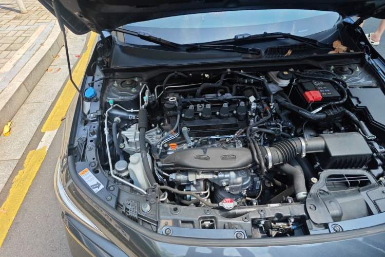 Used Honda Civic 2023 240TURBO CVT Dynamic Edition Engine Bay Right