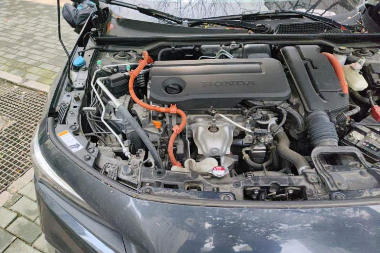 Used Honda Civic 2023 2.0L eHEV Pioneer Edition Engine Bay Right