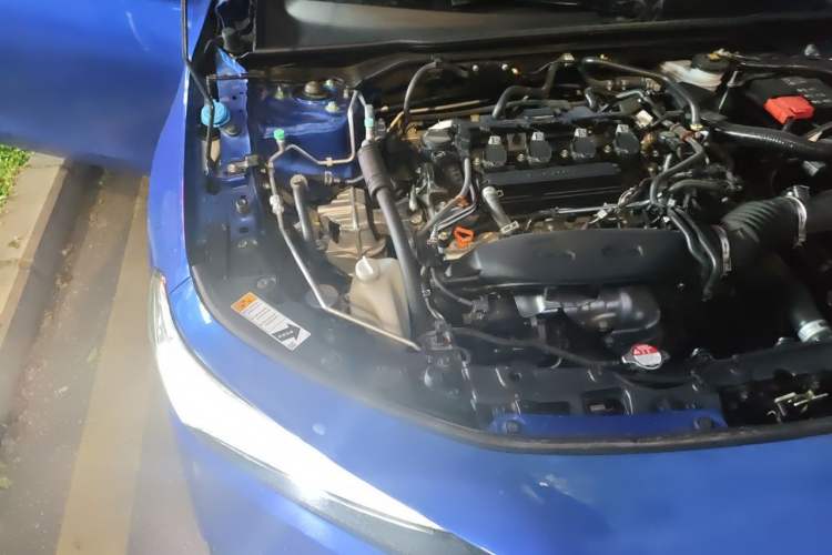 Used Honda Civic 2023 240TURBO CVT Dynamic Edition Engine Bay Right