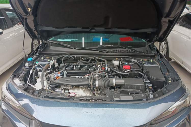 Used Honda Civic 2023 240TURBO CVT Dynamic Edition Engine Bay