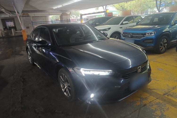 Used Honda Civic 2023 240TURBO CVT Dynamic · Center Stage Special Edition Exterior 1
