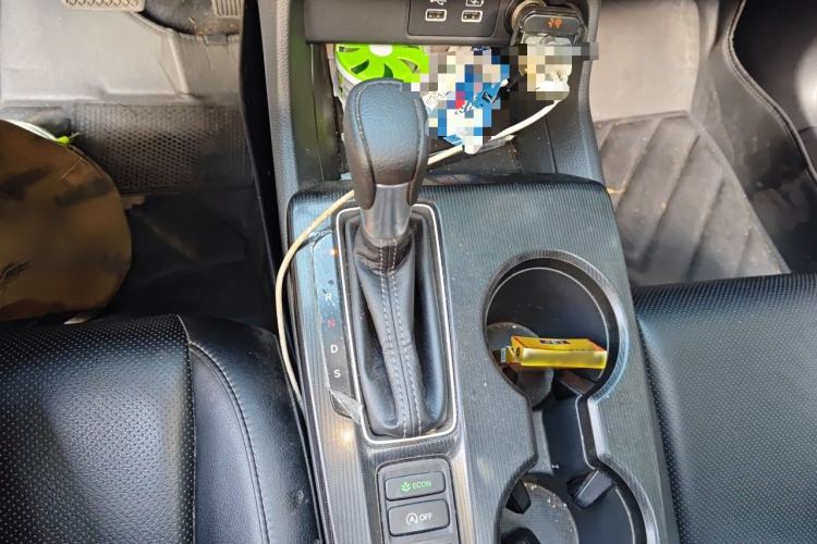 Used Honda Civic 2023 240TURBO CVT Dynamic · Center Stage Special Edition Gear Lever