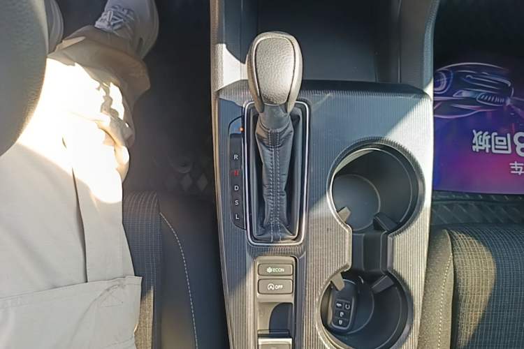 Used Honda Civic 2023 240TURBO CVT Dynamic Edition Gear Lever