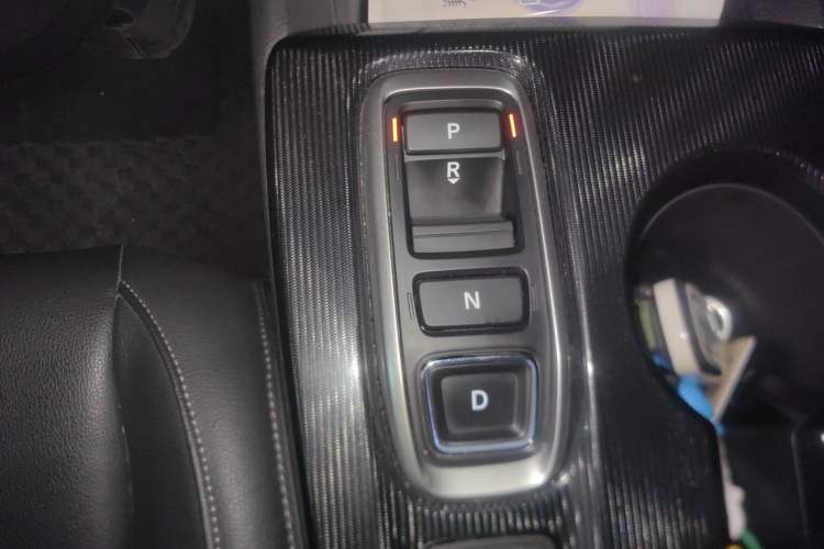 Used Honda Civic 2023 2.0L eHEV Pioneer Edition Gear Lever