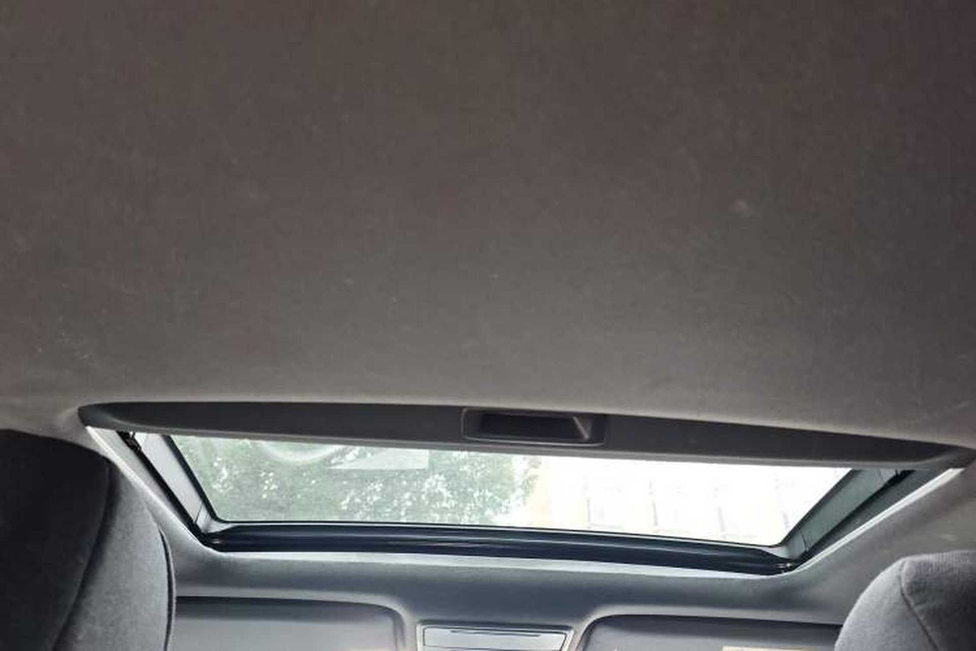 Used Honda Civic 2023 2.0L eHEV Sharp Edition Headliner