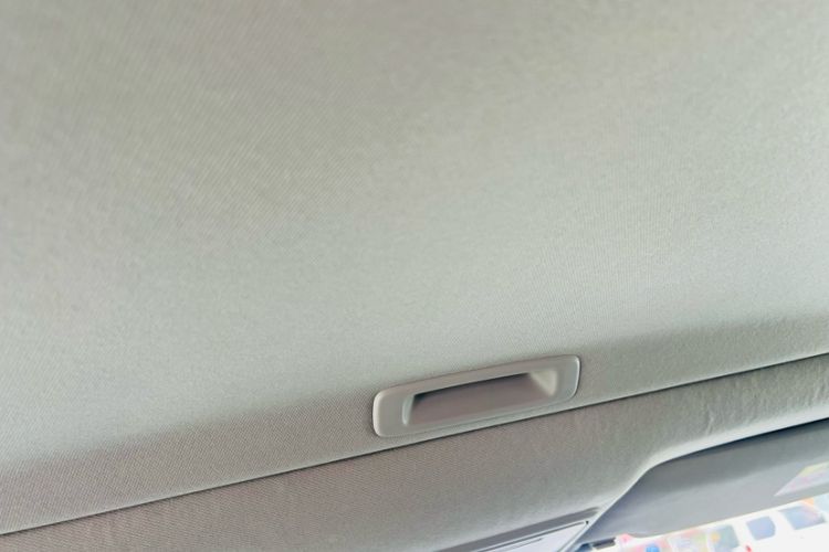 Used Honda Civic 2023 240TURBO CVT Dynamic · Center Stage Special Edition Interior 9