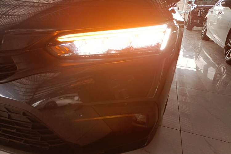 Used Honda Civic 2023 240TURBO CVT Dynamic Edition Left Front Headlight