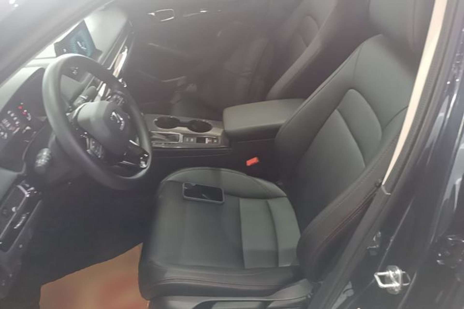 Used Honda Civic 2023 240TURBO CVT Dynamic Edition Left Front Seat