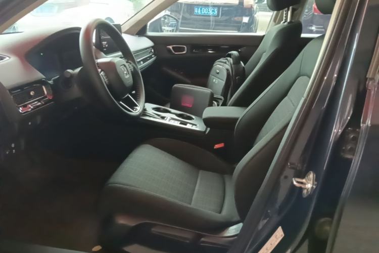 Used Honda Civic 2023 240TURBO CVT Dynamic · Center Stage Special Edition Left Front Seat