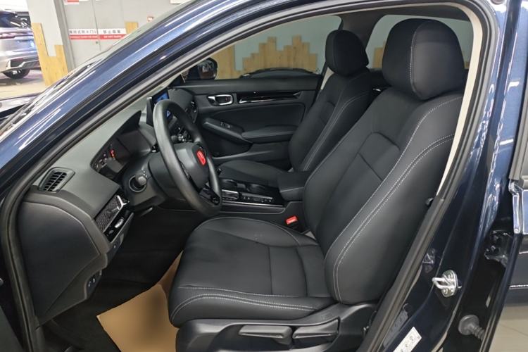 Used Honda Civic 2023 240TURBO CVT Dynamic Edition Left Front Seat