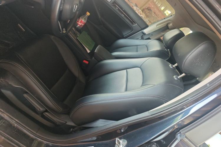 Used Honda Civic 2023 240TURBO CVT Dynamic Edition Left Front Seat