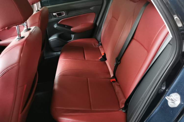 Used Honda Civic 2023 240TURBO CVT Dynamic · Center Stage Special Edition Left Rear Seat